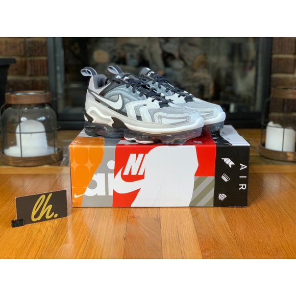 Size 6 Nike Air Vapormax Evo Wolf Grey Running Shoes CT2868-002 - Picture 3 of 5